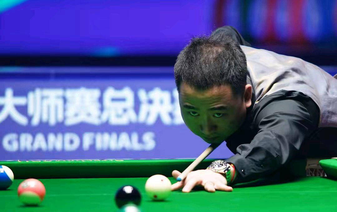 日职联半场：早川友基奉献神扑，东京绿茵暂0-0鹿岛鹿角（J1半场：早川友基神扑救险，东京绿茵暂与鹿岛鹿角0-0战平）